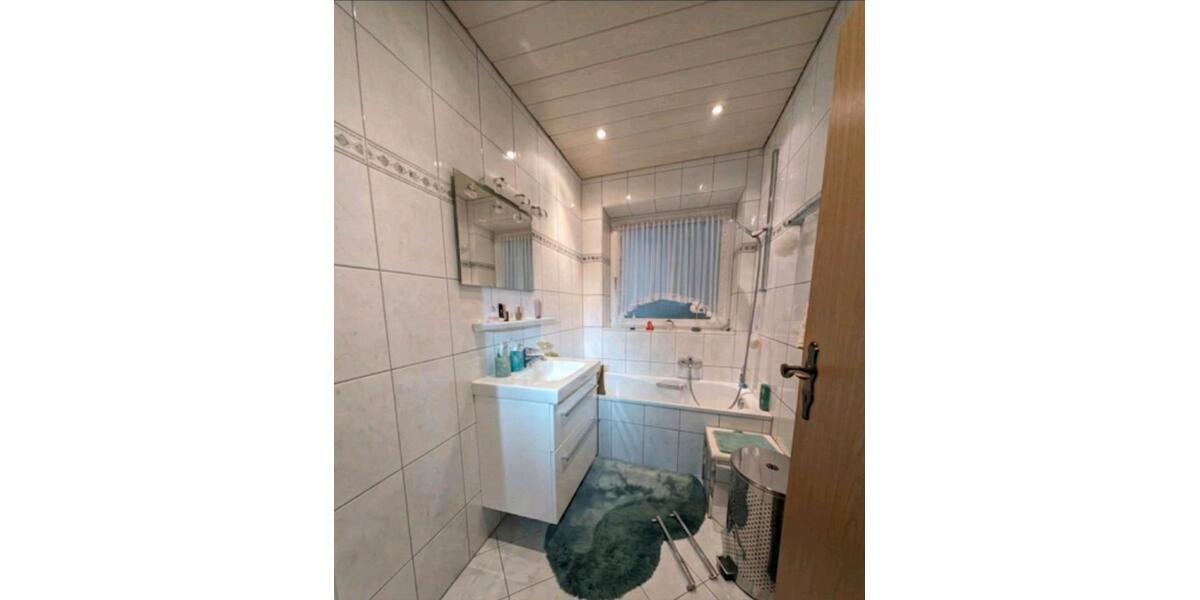Etagenwohnung Wuppertal Arrenberg - 3 Zimmer, 77 m&sup2;, 175.000&euro; | Angebot:27295628