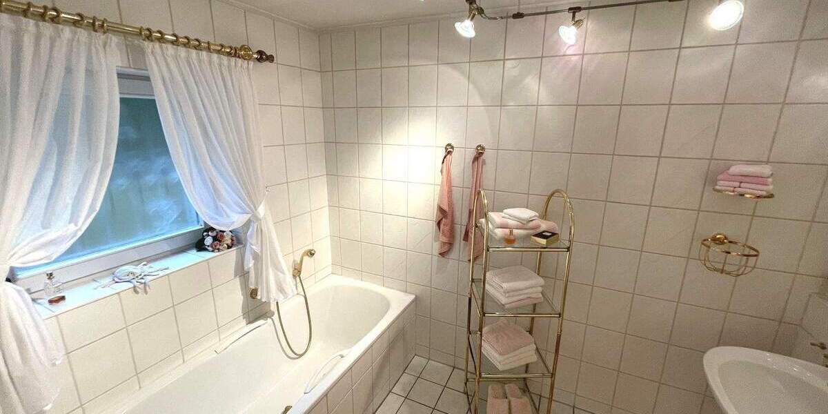 Einfamilienhaus Sprockhövel Niedersprockhövel - 1 Zimmer, 235 m&sup2;, 441.000&euro; | Angebot:25674844