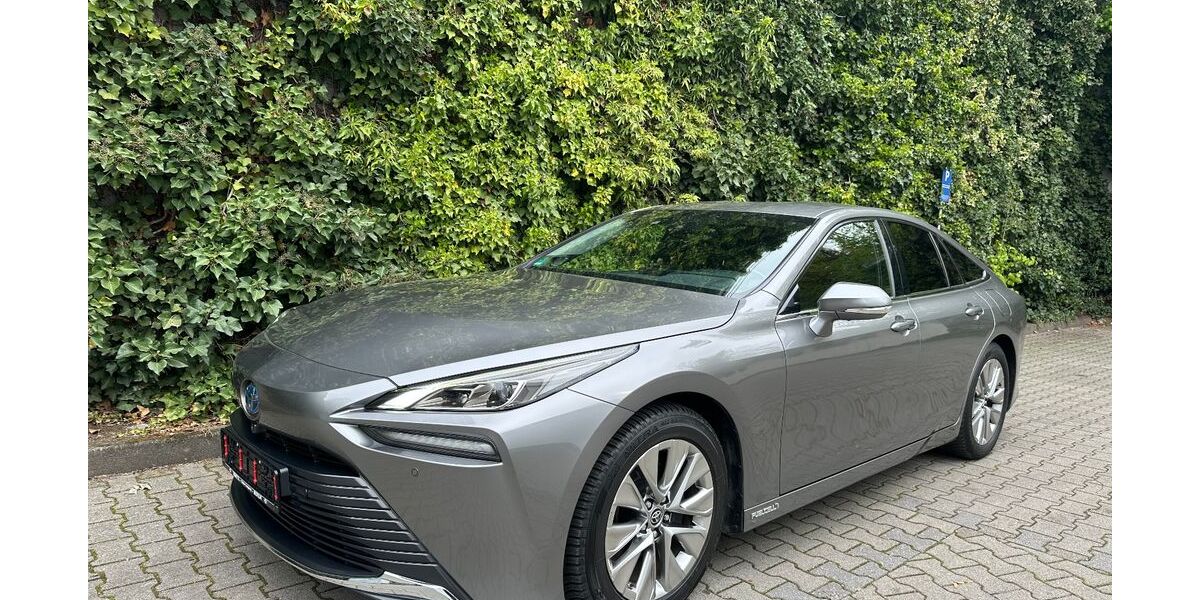 Toyota Mirai 136.000 km 8.999 &euro; Wuppertal 42281