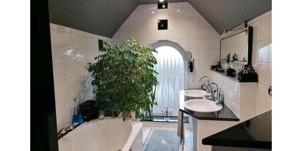 Maisonettenwohnung Oberhausen Biefang - 3 Zimmer, 103 m&sup2;, 1.199&euro; | Angebot:26365188