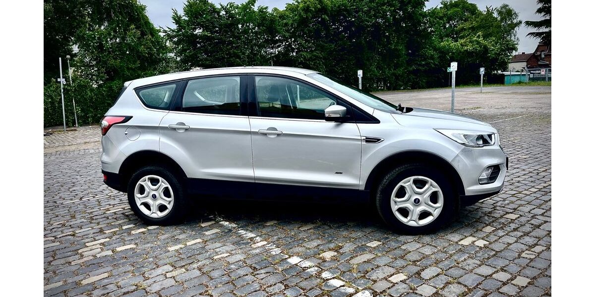 Ford Kuga 192.000 km 11.450 &euro; bottrop 46236