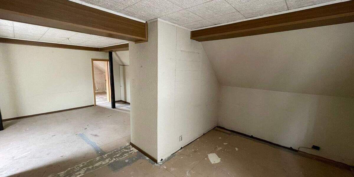 Mehrfamilienhaus, Wohnhaus Sprockhövel Niedersprockhövel - 5 Zimmer, 135 m&sup2;, 298.500&euro; | Angebot:25770860