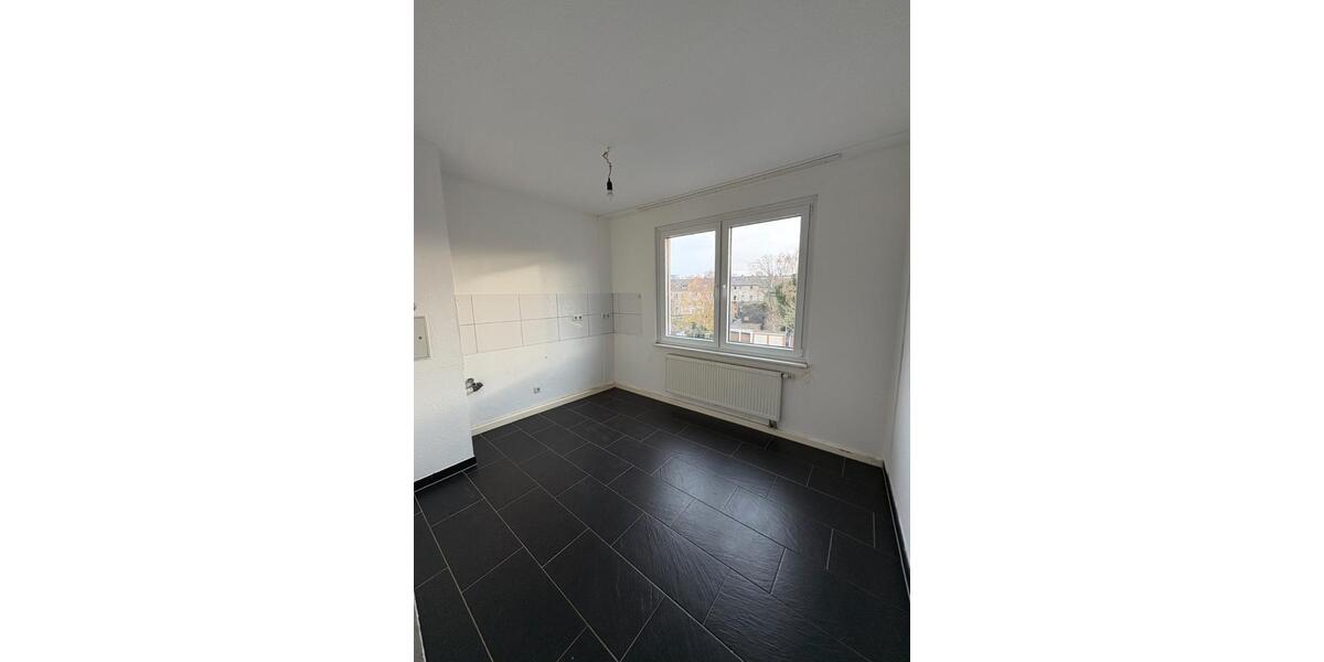 Etagenwohnung Oberhausen - 2 Zimmer, 56 m&sup2;, 480&euro; | Angebot:26380994