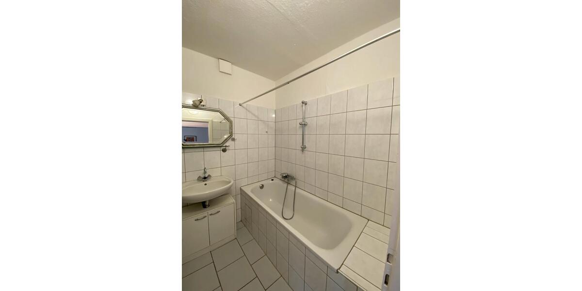Erdgeschoßwohnung Gelsenkirchen - 1 Zimmer, 31 m&sup2;, 330&euro; | Angebot:26244932