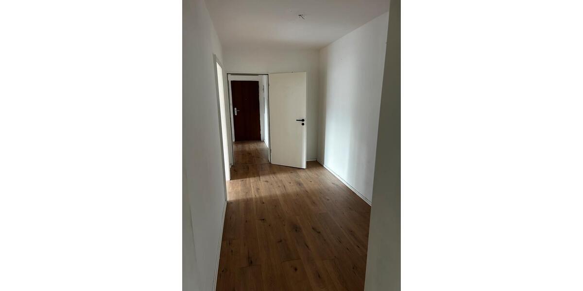 Erdgeschoßwohnung Schwerte - 3 Zimmer, 90 m&sup2;, 900&euro; | Angebot:26381611
