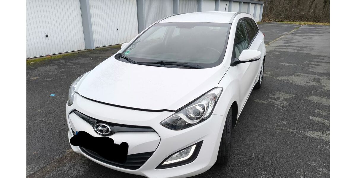 Hyundai i30 164.000 km 5.400 &euro; Castrop-Rauxel 44577