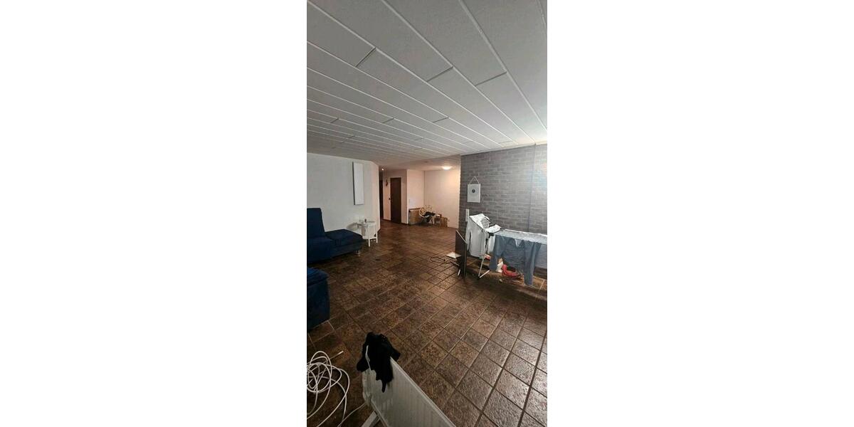 Erdgeschoßwohnung Essen Frillendorf - 3 Zimmer, 75 m&sup2;, 1.100&euro; | Angebot:25872696