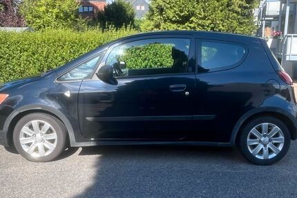 Mitsubishi Colt 96.000 km 3.200 &euro; Mülheim 45481