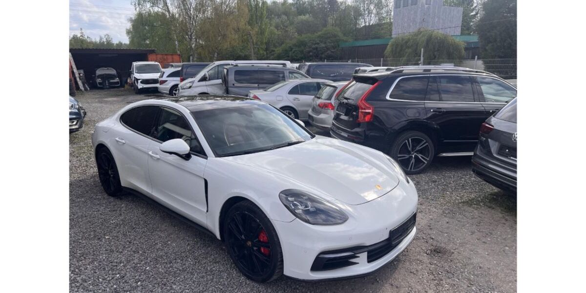 Porsche Panamera 202.000 km 45.299 &euro; Gelsenkirchen 45886