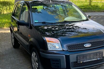 Ford Fusion 95.000 km 3.200 &euro; Schalksmühle 58579