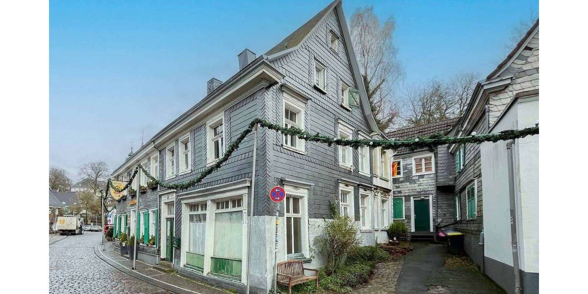 Einfamilienhaus Solingen Gräfrath - 6 Zimmer, 160.000&euro; | Angebot:26331474