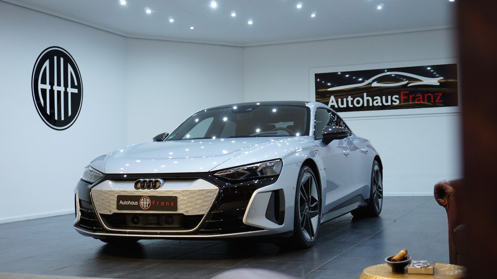 Audi e-tron GT 24.050 km 116.997 &euro; Remscheid-Lüttringhausen 42899