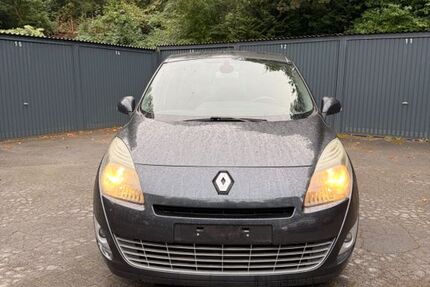 Renault Scenic 150.243 km 3.199 &euro; Solingen 42651