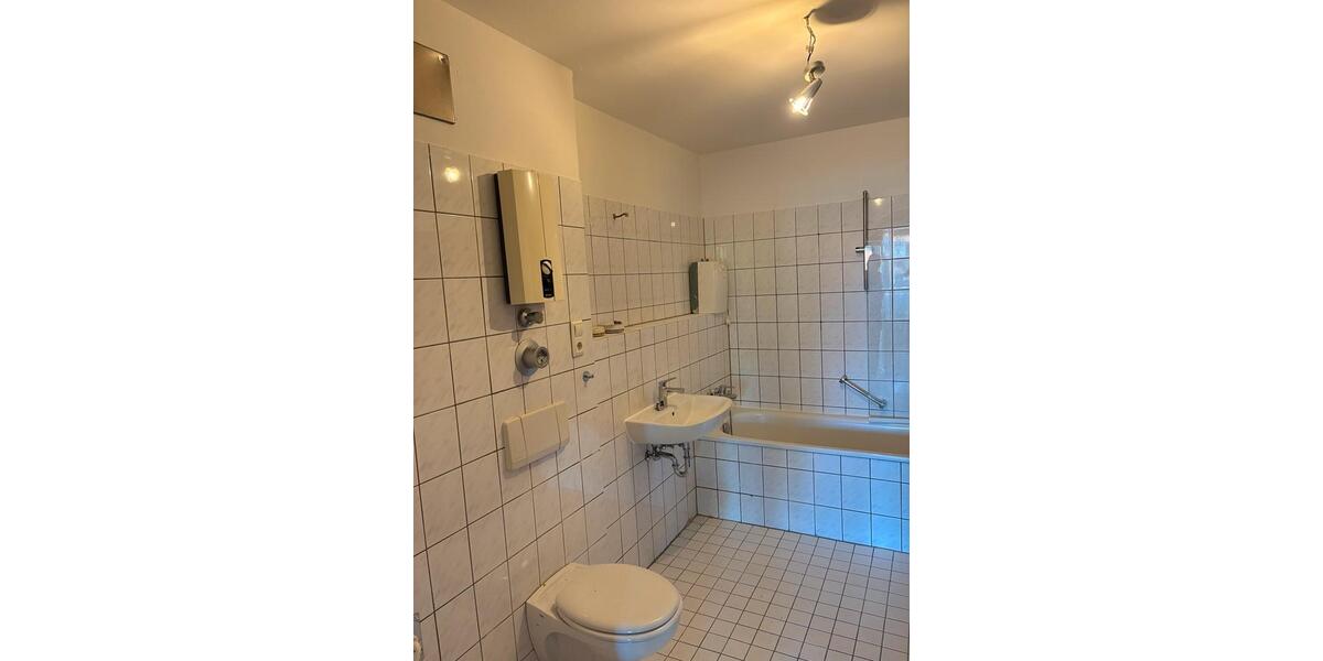 Etagenwohnung Bochum Höntrop - 3 Zimmer, 81 m&sup2;, 948&euro; | Angebot:26362657