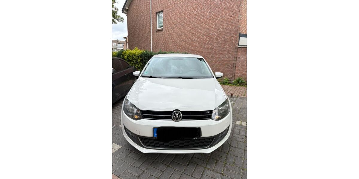 VW Polo 73.000 km 6.900 &euro; Duisburg 47059