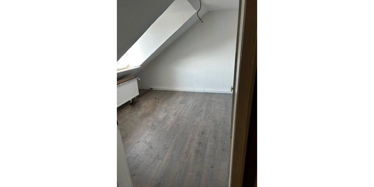 Dachgeschoßwohnung Dortmund Innenstadt Nord - 4 Zimmer, 75 m&sup2;, 150.000&euro; | Angebot:26827324
