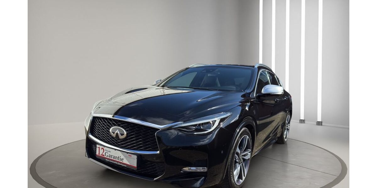 INFINITI Q30 100.000 km 16.990 &euro; Oberhausen 46045