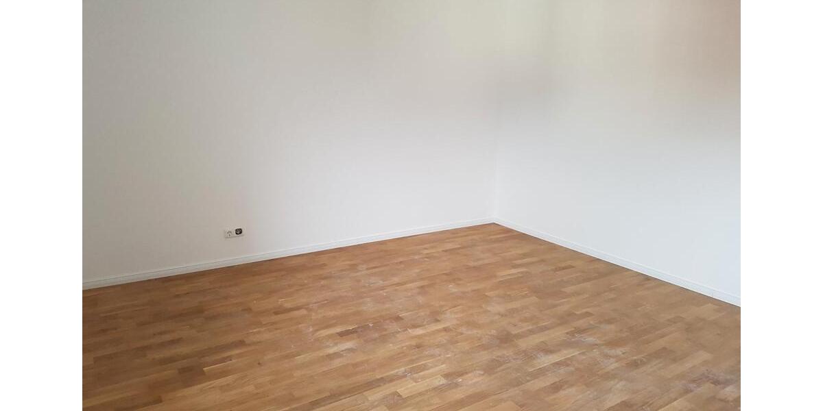 Etagenwohnung Hattingen - 2 Zimmer, 76 m&sup2;, 650&euro; | Angebot:26587526