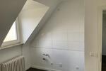 Dachgeschoßwohnung Gelsenkirchen Gelsenkirchen-Mitte - 3 Zimmer, 54 m&sup2;, 409&euro; | Angebot:26180111