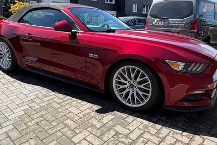 Ford Mustang 65.000 km 32.900 &euro; remscheid 42857