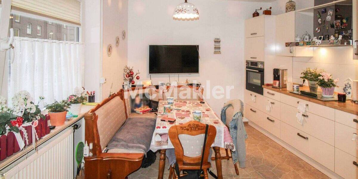 Etagenwohnung Gelsenkirchen Schalke - 3 Zimmer, 100 m&sup2;, 135.000&euro; | Angebot:26852981