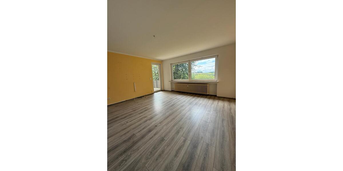 Etagenwohnung Remscheid Reinshagen - 4 Zimmer, 100 m&sup2;, 850&euro; | Angebot:26364782