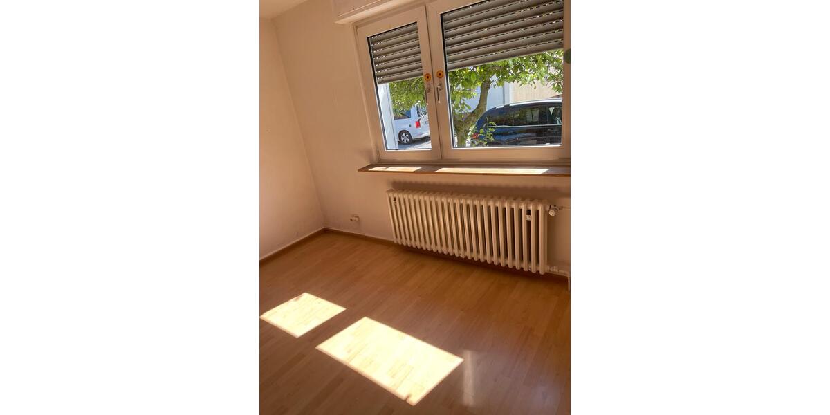 Einfamilienhaus Duisburg - 6 Zimmer, 150 m&sup2;, 2.160&euro; | Angebot:26215500