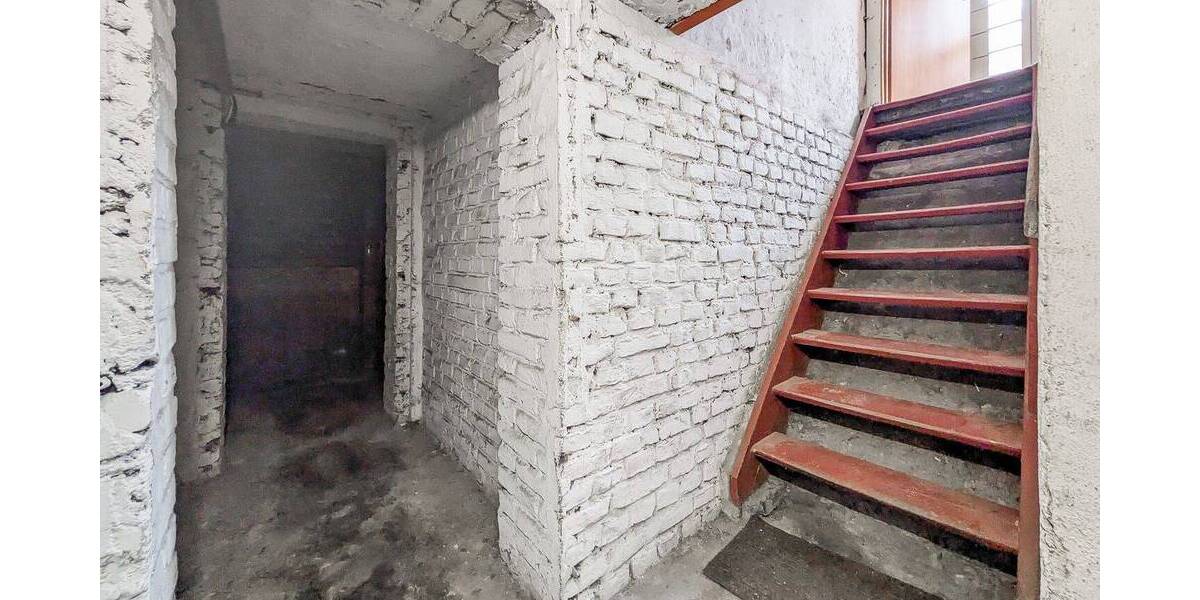 Mehrfamilienhaus, Wohnhaus Bochum Wattenscheid - 9 Zimmer, 225 m&sup2;, 250.000&euro; | Angebot:26401041