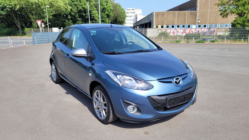 Mazda 2 131.000 km 4.990 &euro; Essen 45356