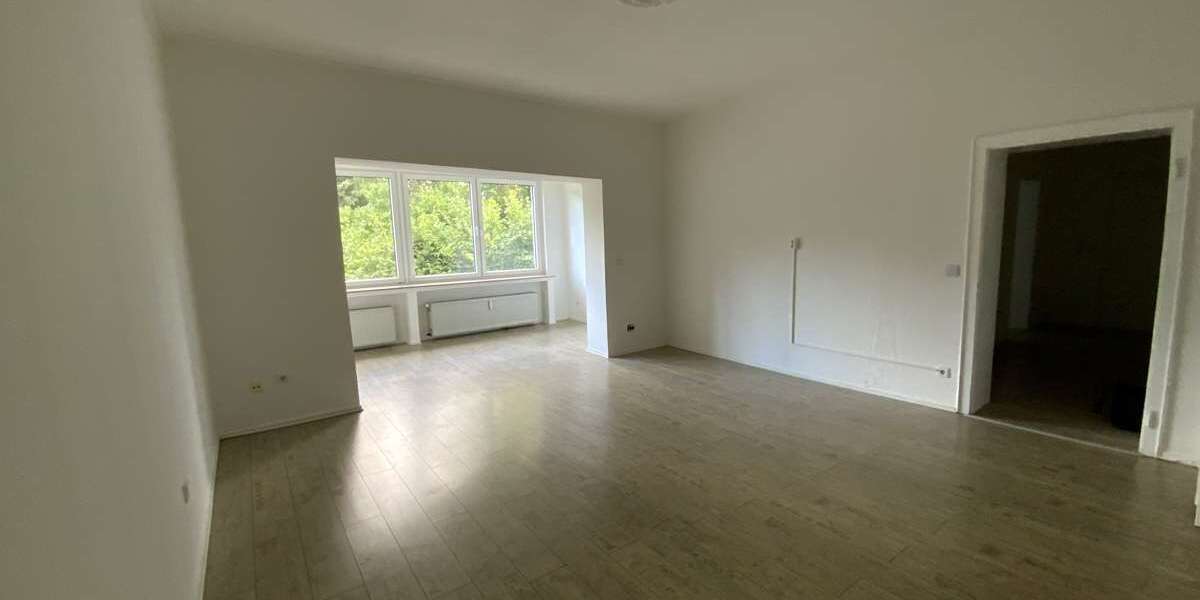 Etagenwohnung Gelsenkirchen Gelsenkirchen-Mitte - 2 Zimmer, 85 m&sup2;, 550&euro; | Angebot:27356407