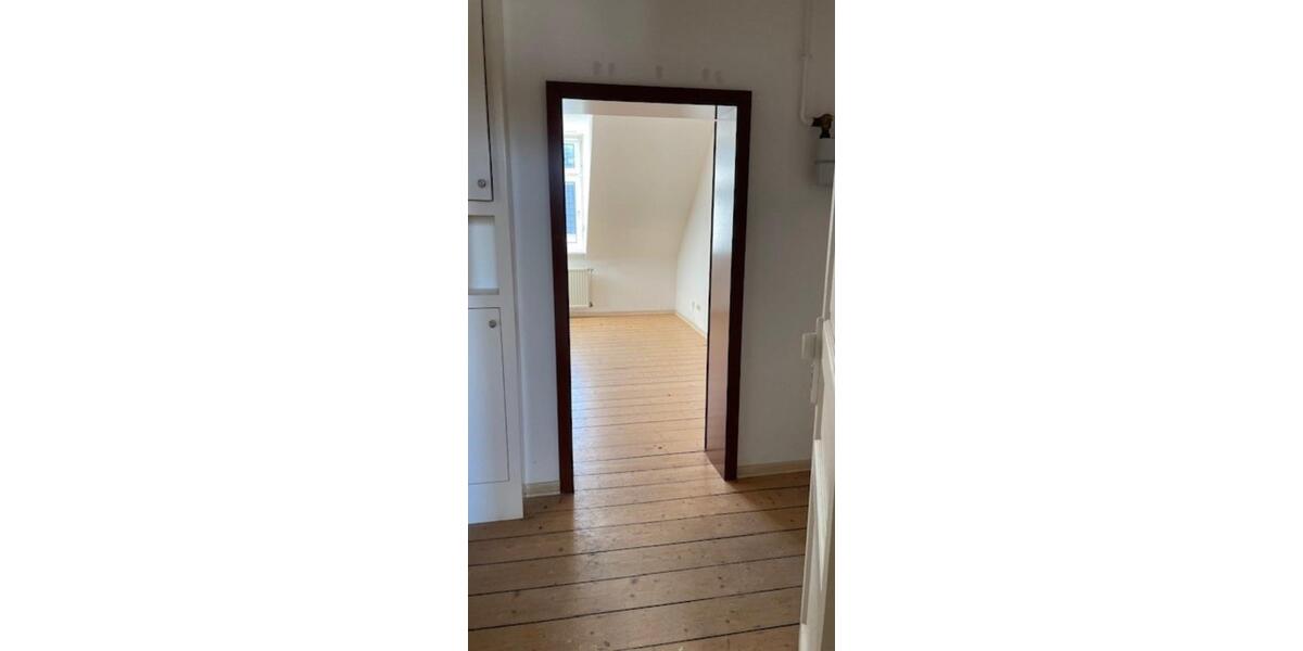 Dachgeschoßwohnung Wuppertal Gemarkung Barmen - 3 Zimmer, 80 m&sup2;, 520&euro; | Angebot:19076815