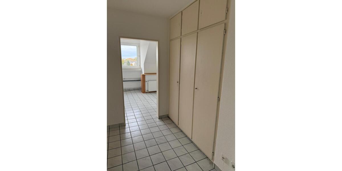 Dachgeschoßwohnung Recklinghausen Hillerheide - 3 Zimmer, 83 m&sup2;, 460&euro; | Angebot:25649489