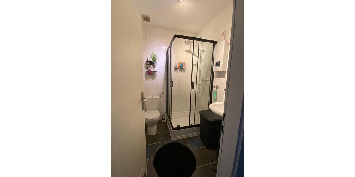 Erdgeschoßwohnung Solingen Mitte - 1 Zimmer, 28 m&sup2;, 380&euro; | Angebot:26403747