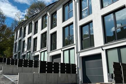 Haus Ennepetal - 4 Zimmer, 190 m&sup2;, 1.720&euro; | Angebot:15612248