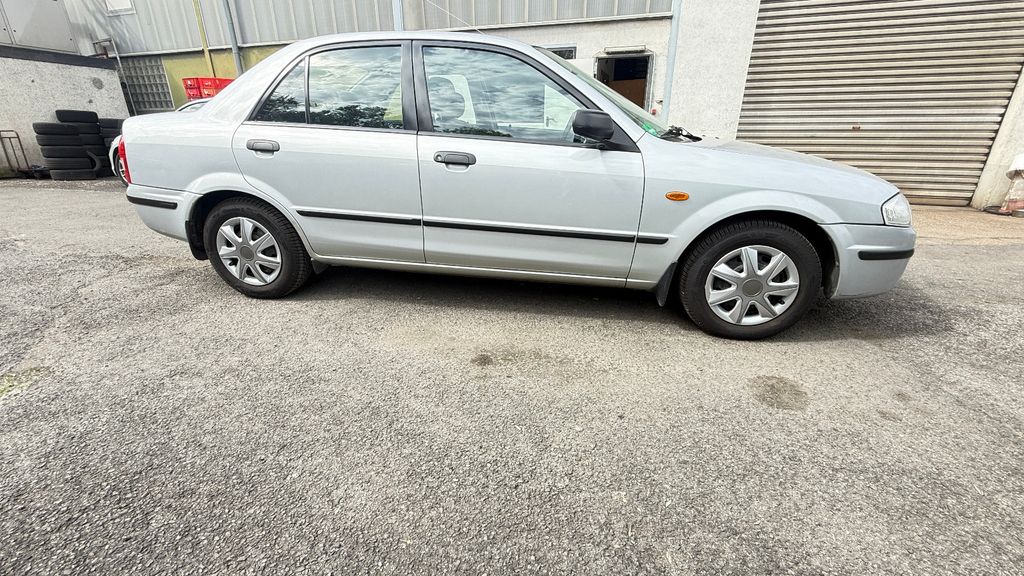 Mazda 323 80.000 km 1.550 &euro; Herne 44629