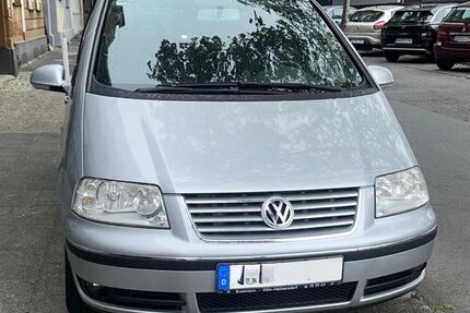 VW Sharan 182.785 km 3.900 &euro; Dortmund 44143