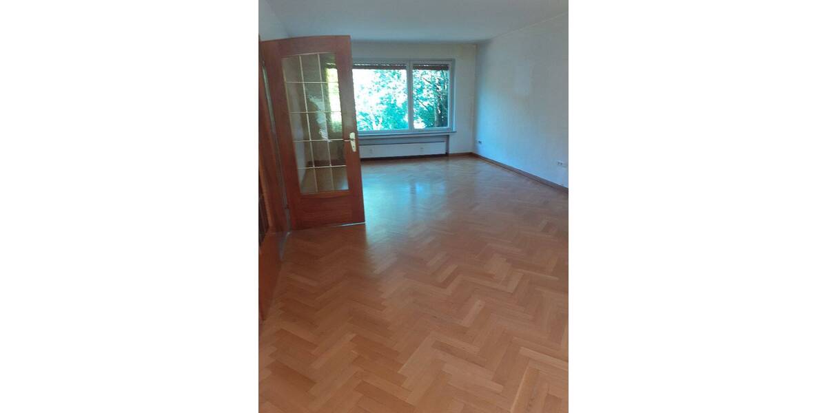 Etagenwohnung Bochum Stiepel - 5 Zimmer, 120 m&sup2;, 1.200&euro; | Angebot:26806244