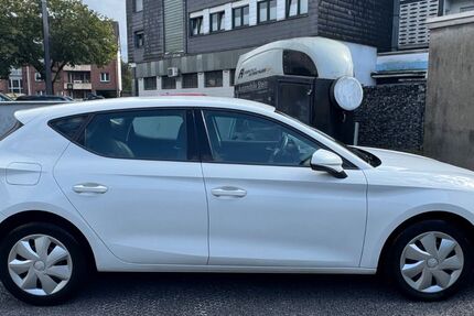 Seat Leon 146.303 km 12.799 &euro; Mülheim / Ruhr 45473