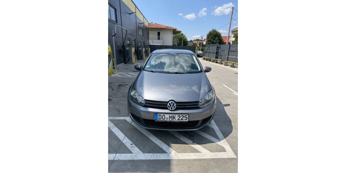 VW Golf 103.000 km 5.300 &euro; Dortmund 44143