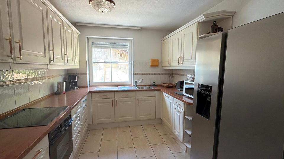 Erdgeschoßwohnung Solingen Wald - 3 Zimmer, 76 m&sup2;, 1.400&euro; | Angebot:26326002