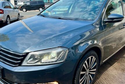 VW Passat 215.000 km 8.499 &euro; Wuppertal 42277