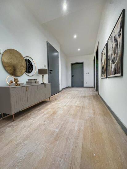 Etagenwohnung Oberhausen Altstadt-Süd - 2 Zimmer, 127 m&sup2;, 1.050&euro; | Angebot:26929888