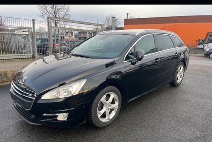 Peugeot 508 208.000 km 5.599 &euro; Essen 45326