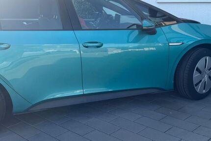 VW ID.3 4.400 km 22.300 &euro; Ratingen 40878