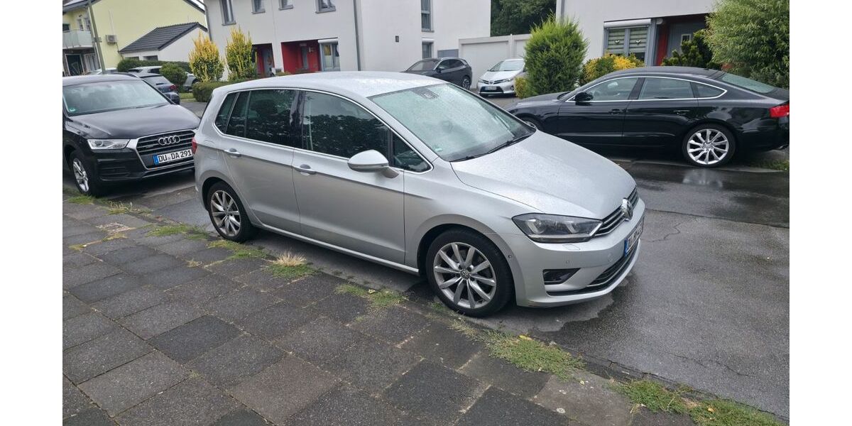 VW Golf Sportsvan 161.000 km 10.499 &euro; Duisburg 47249