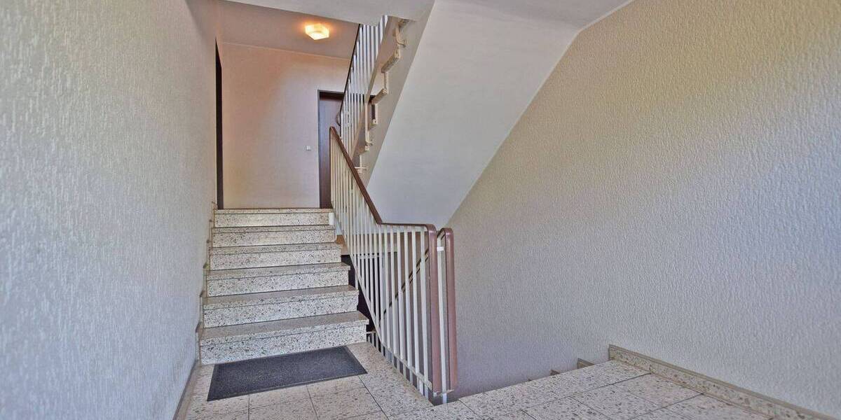 Etagenwohnung Mülheim Holthausen - 3 Zimmer, 79 m&sup2;, 219.000&euro; | Angebot:26797896