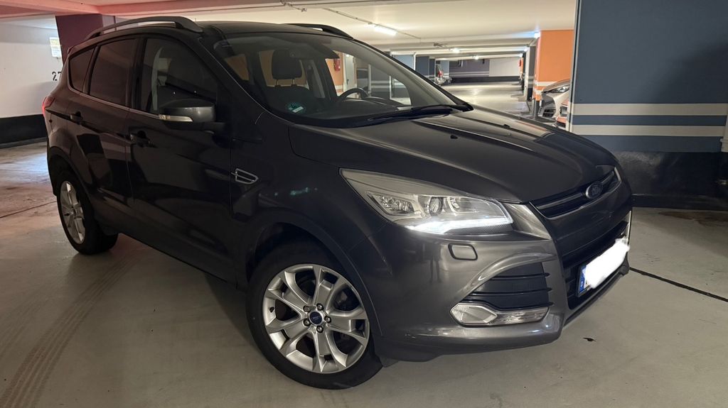 Ford Kuga 62.000 km 9.290 &euro; Bochum 44787