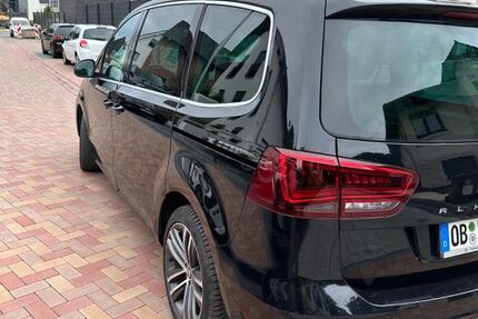 Seat Alhambra 97.700 km 23.800 &euro; Oberhausen 46117