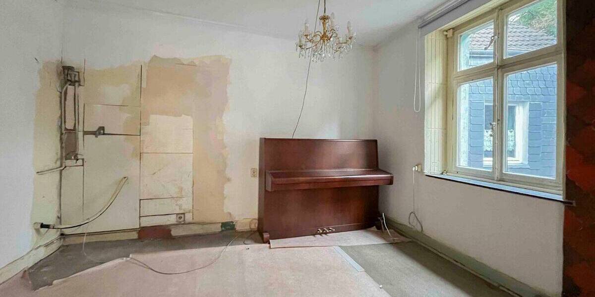 Einfamilienhaus Solingen Gräfrath - 6 Zimmer, 160.000&euro; | Angebot:26331474