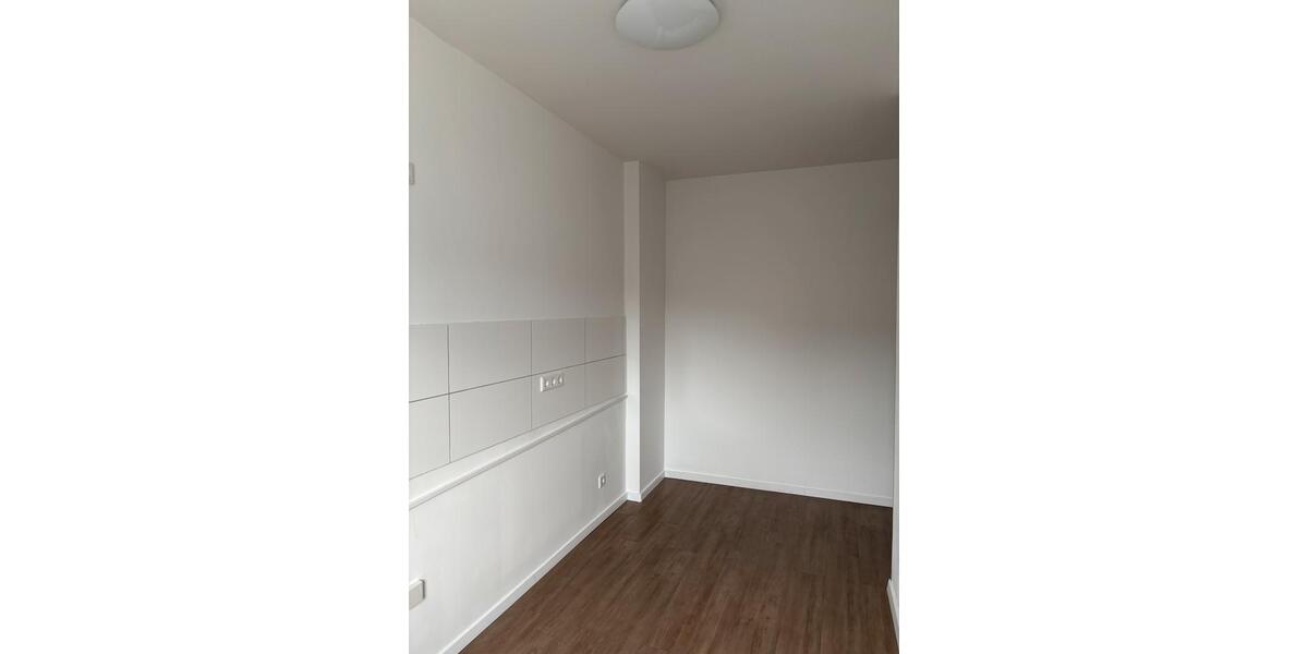 Etagenwohnung Wuppertal Gemarkung Langerfeld - 3 Zimmer, 63 m&sup2;, 568&euro; | Angebot:26385488